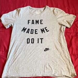 NWOT NIke Graphic Tee